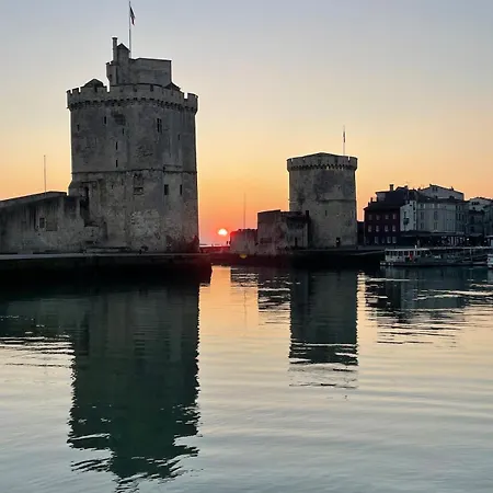 Maison Entre Terre Et Semesterbostad Thairé